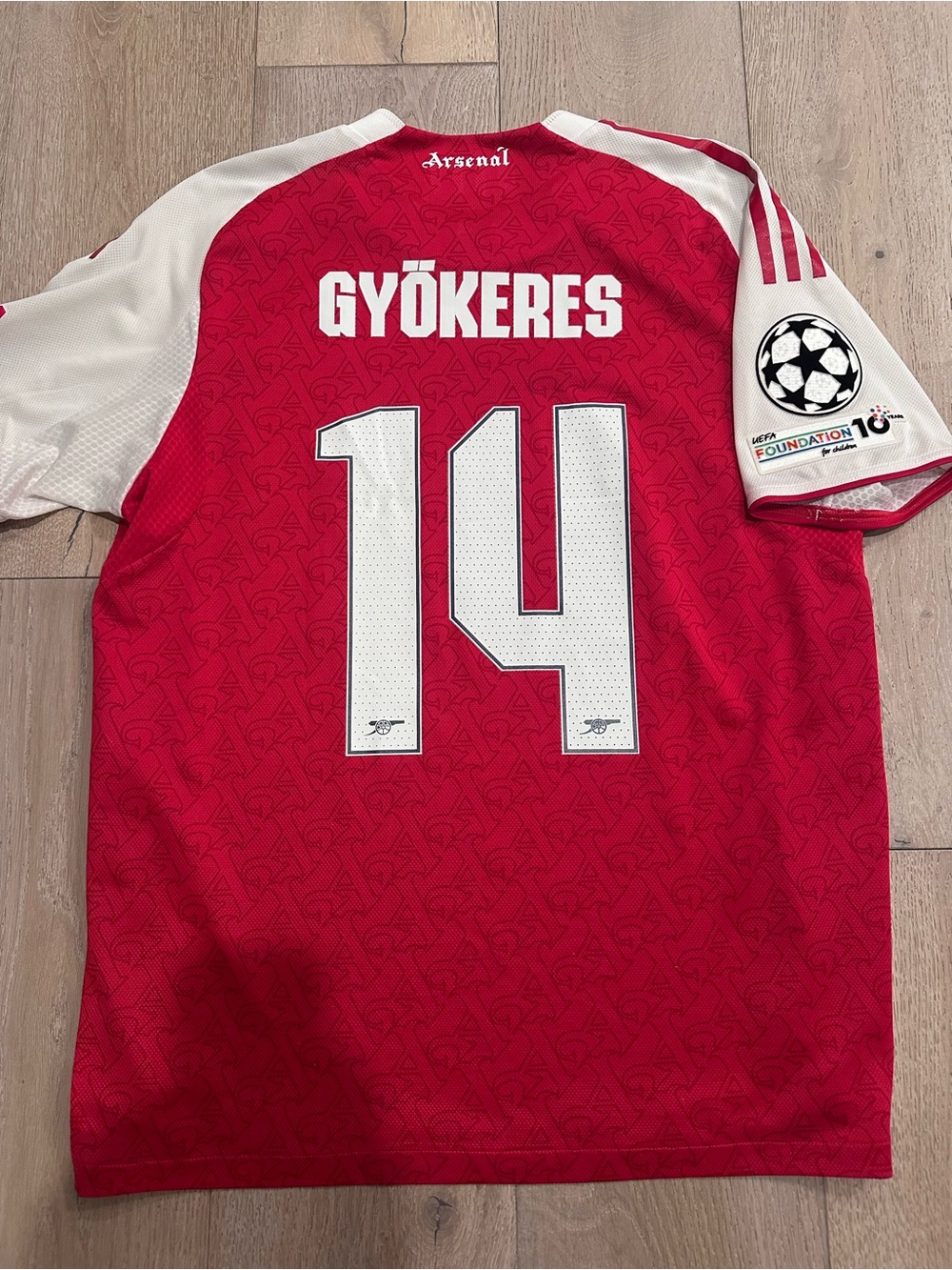 2025-2026 Arsenal Home Jersey Gyokeres #14 Champions League Patch size LARGE